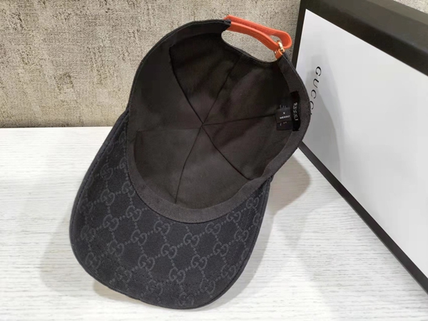 ブランド帽子側面デザイン